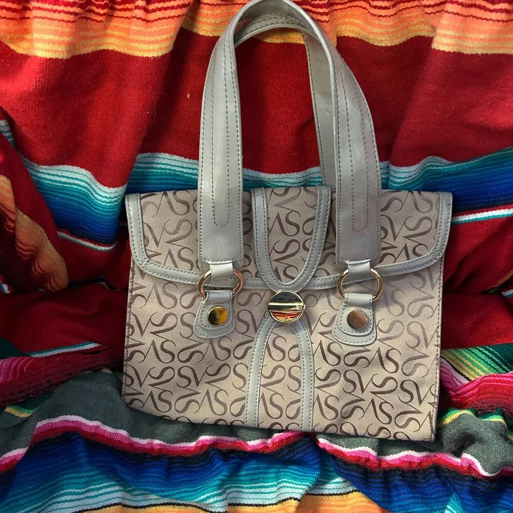 SV Vera Wang Signature Beige Textile Handbag Faux Patent Leather Trim - Picture 2 of 5